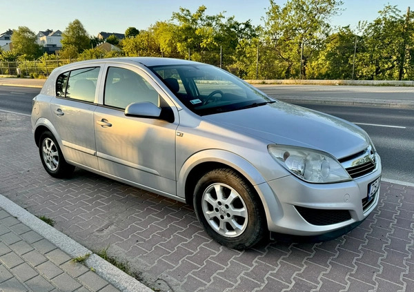 Opel Astra cena 10900 przebieg: 201300, rok produkcji 2008 z Szczecin małe 79